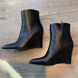 Worthington Boots Womens sz 7 Padley  Ankle Booties Pointed Toe Wedge Zipper